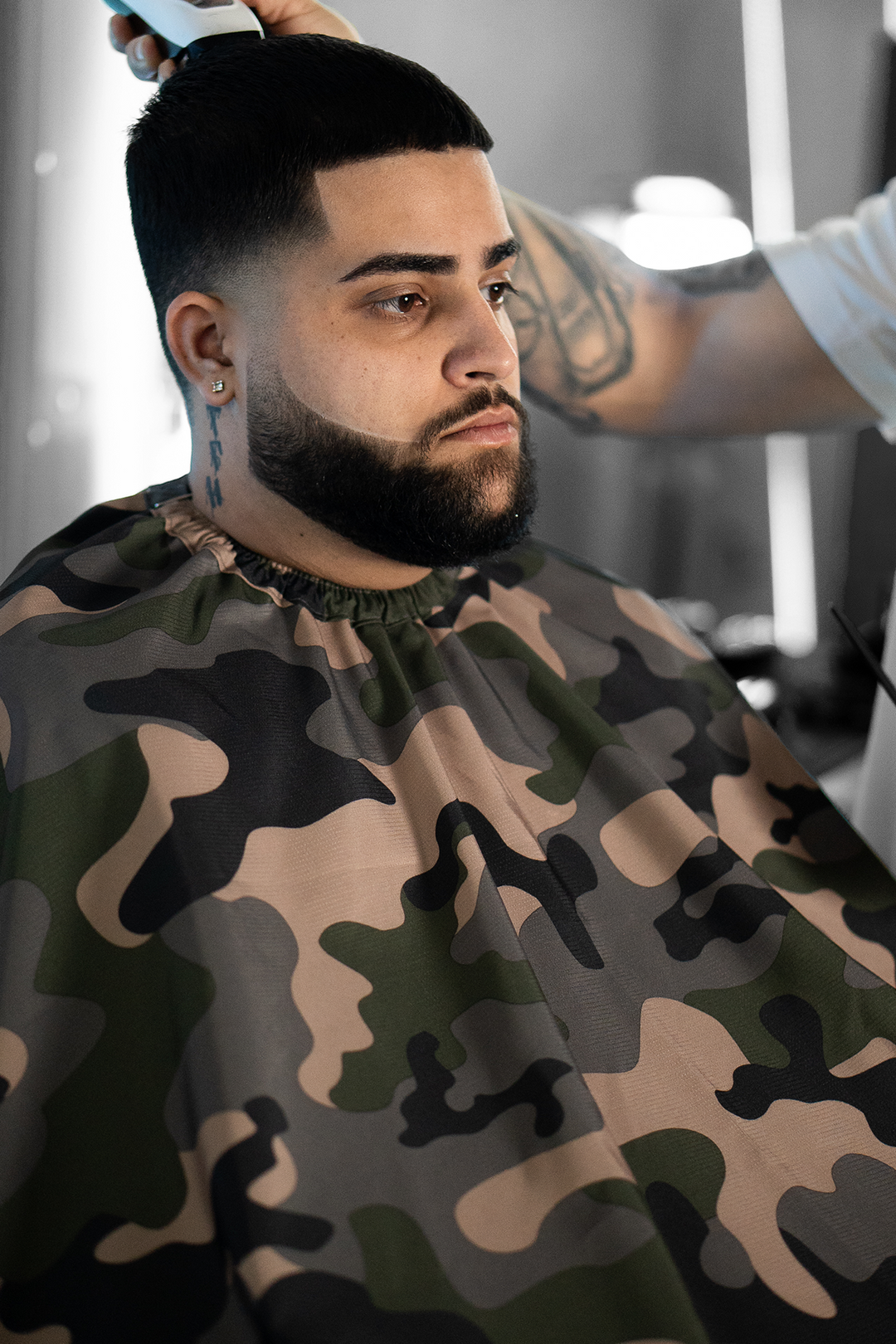 The Barber Cape - Camo