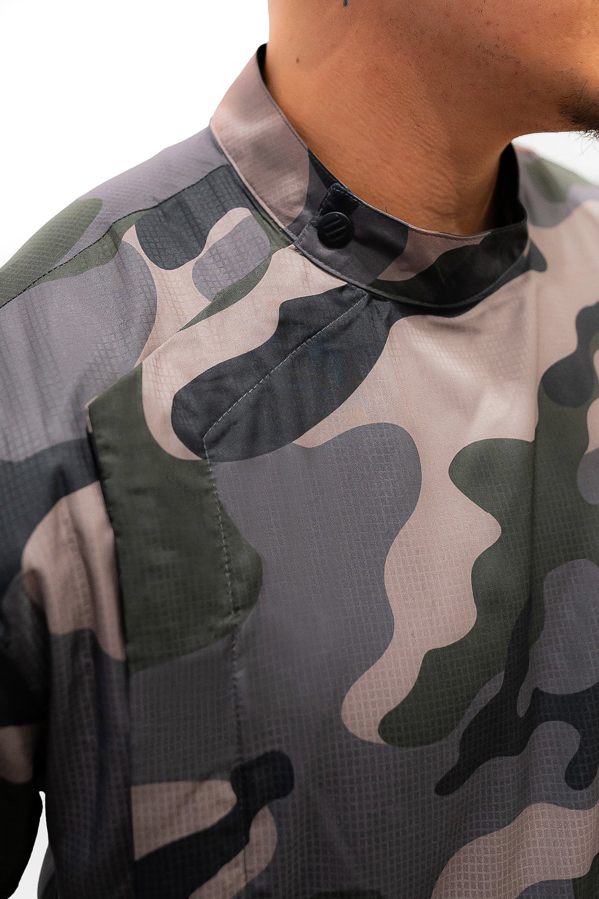 The Master Barber Jacket Camo