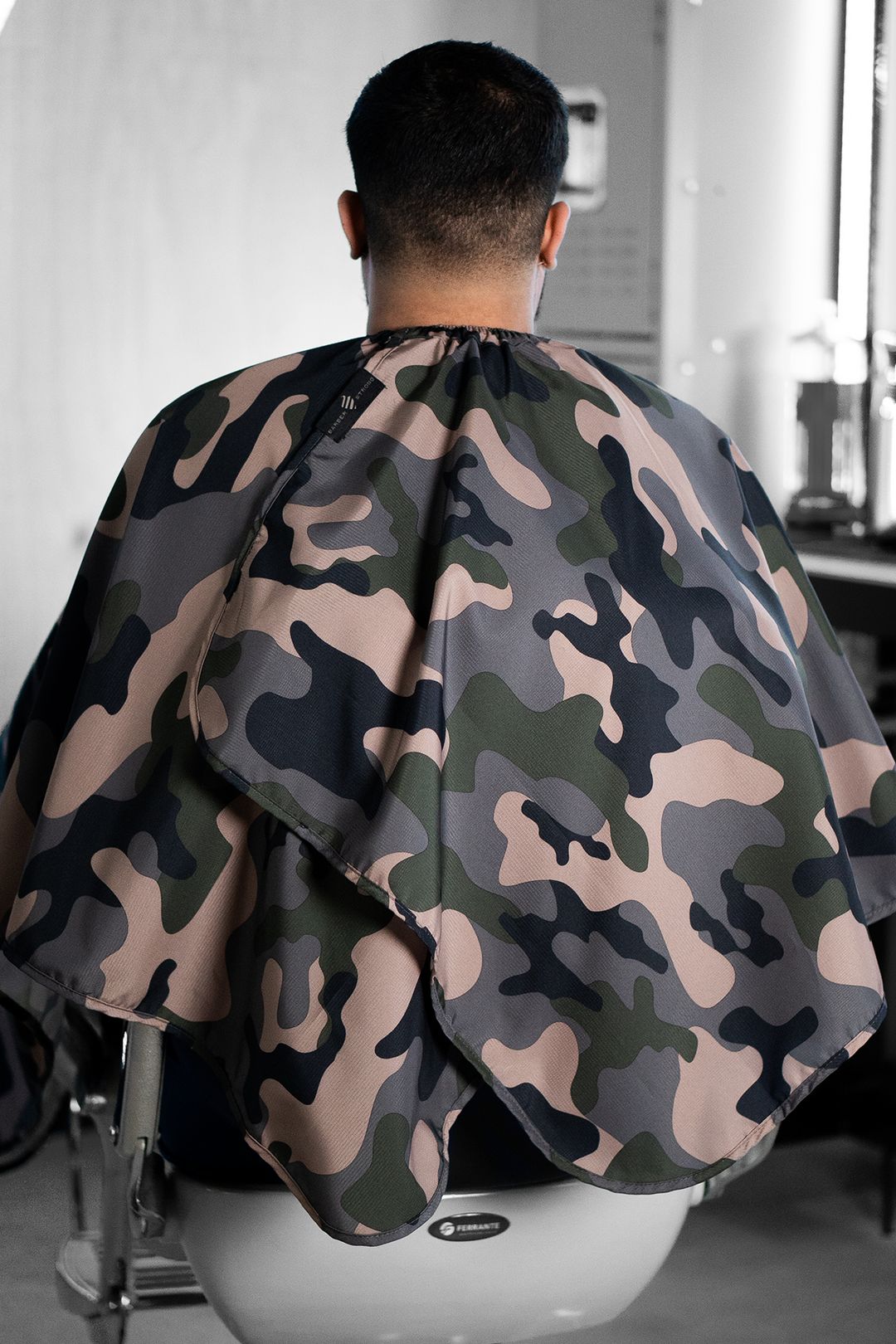 The Barber Cape - Camo